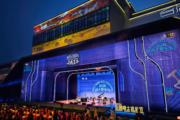 Why Aluminum Truss Roof Systems are the Future of Outdoor Events