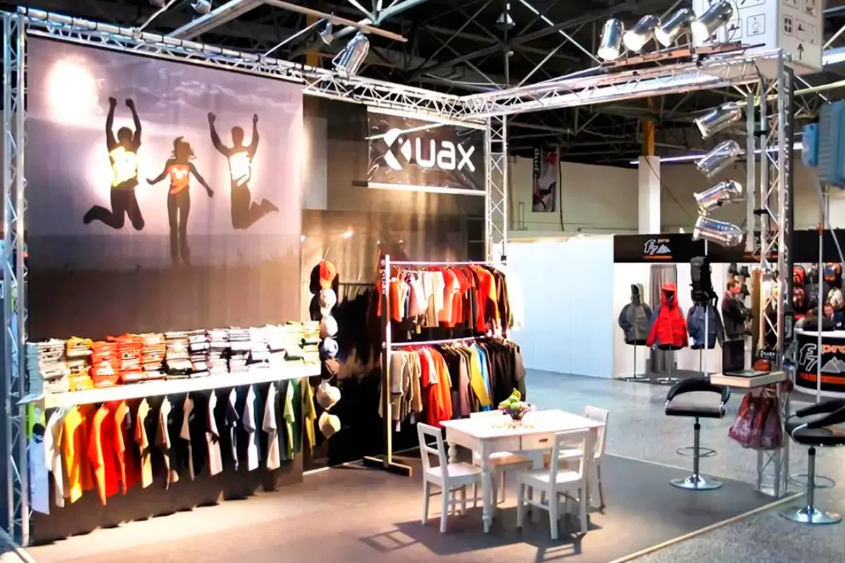 A Grand Meeting Between WTC and the Clothing Exhibition!