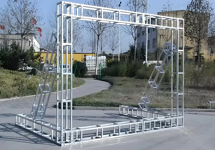 Architectural-Grade Advertisement Bolted Truss for Municipal Aesthetic Compliance