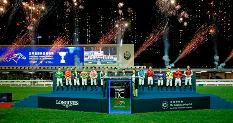Ayrton Cobra Lit up 2022 Longines International Jockeys' Championship