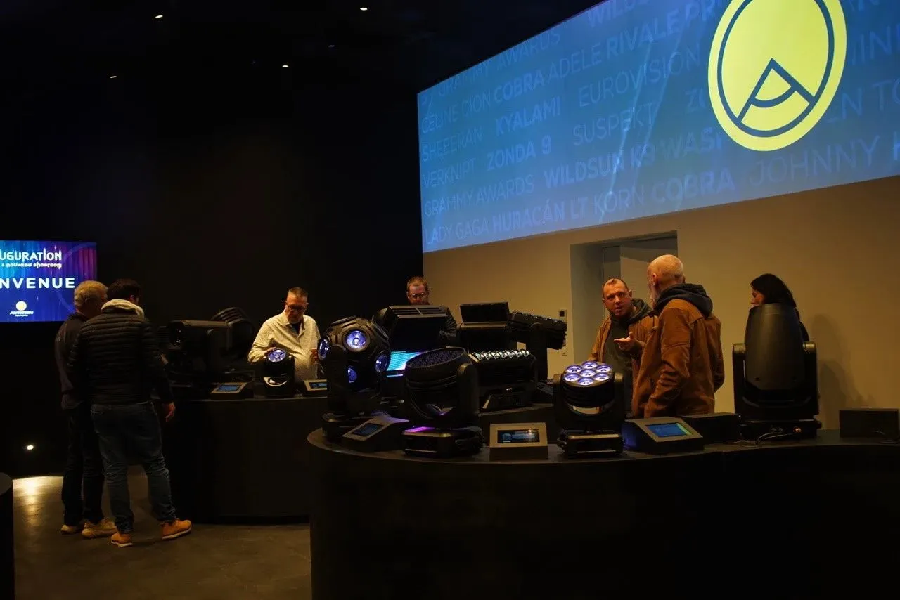 AYRTON Had Its New Show Room Completed at Paris