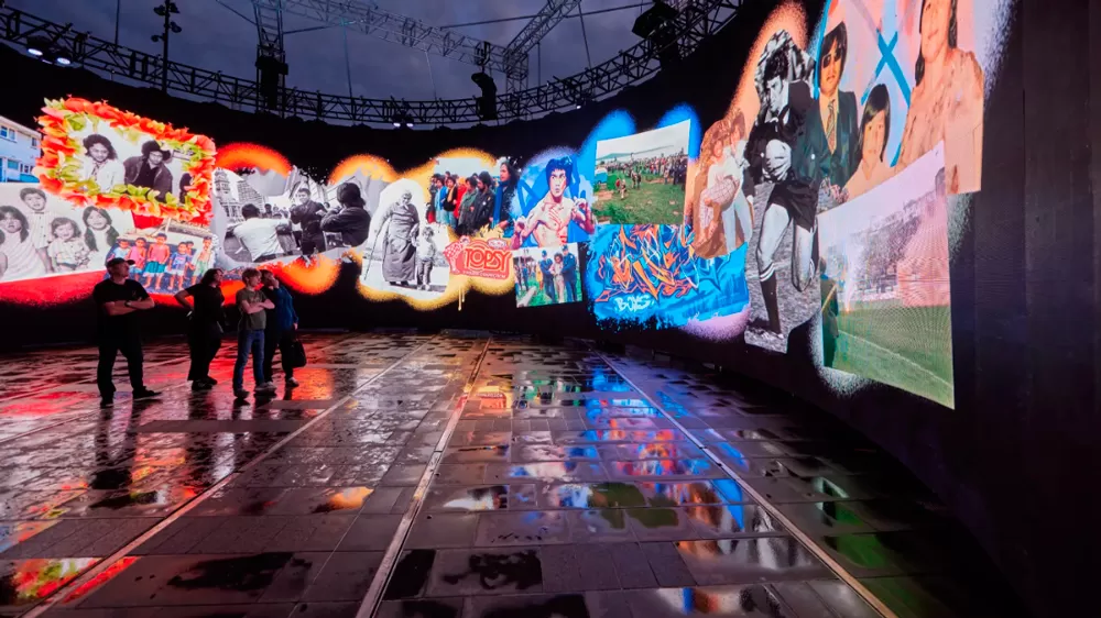 Black Elegant Art 1/5 Exhibition