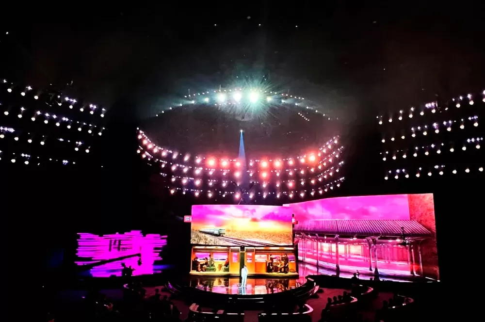 Golden Sea Presented an Art Feast to the 14th China Golden Eagle TV Art Festival