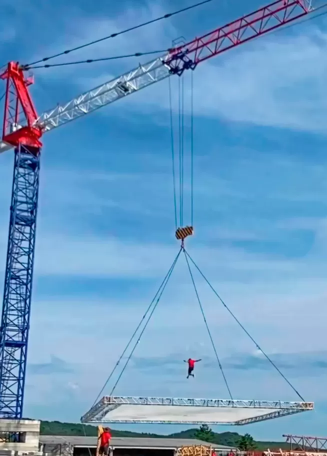 Outdoor Trampoline Truss