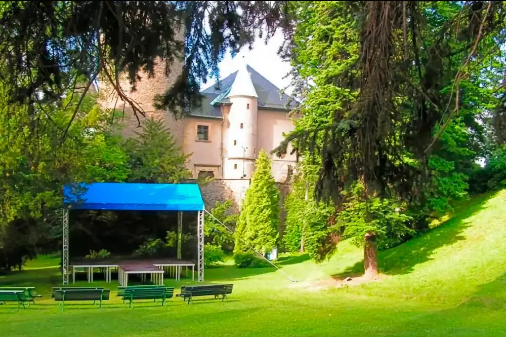 Small Outdoor Truss Pergola Small Outdoor Truss Pergola