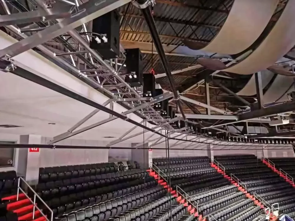 The Trusses Built the Great Arena