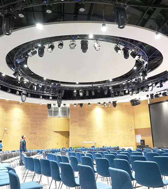 Why Professional Teams Choose Triangle Truss